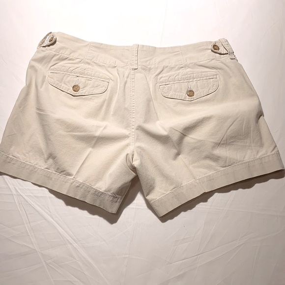 Old Navy Khaki Tan Shorts. Size 8. - Picture 5 of 10